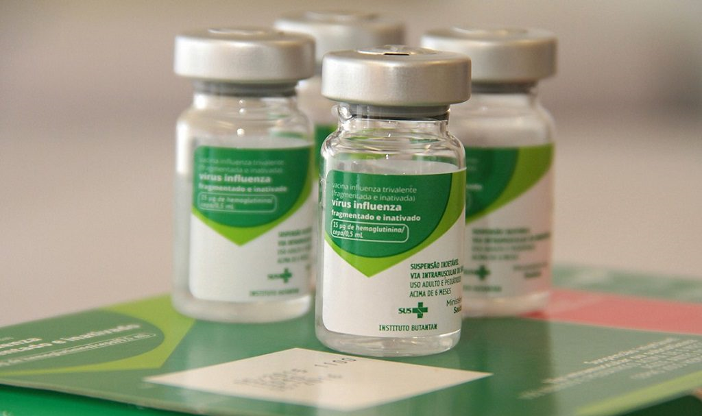Caçapava recebe novo lote de vacina contra a gripe